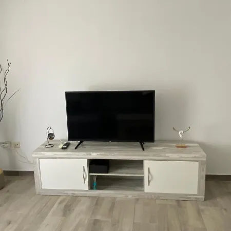Apartment Tres Columnas *